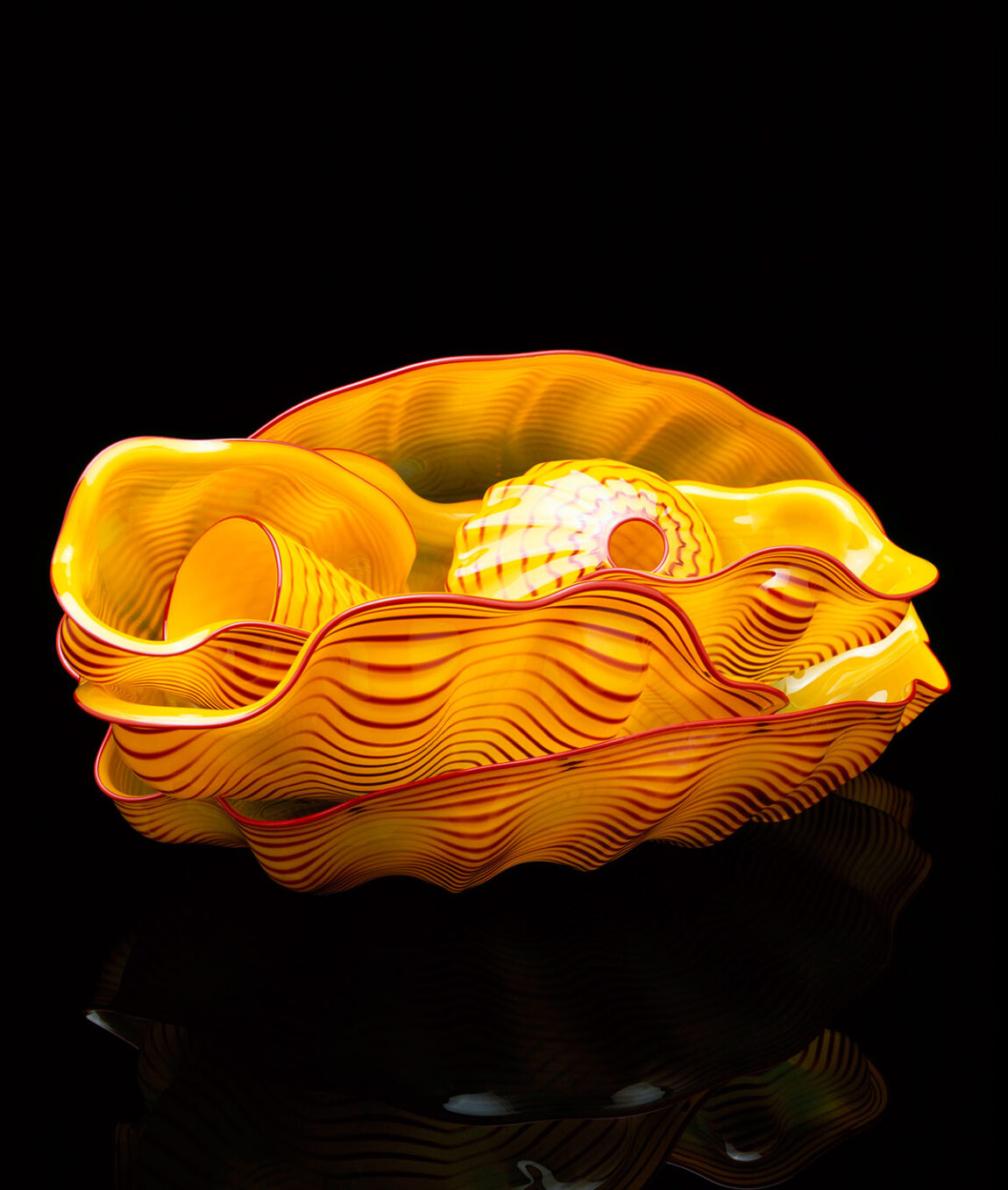 Dale Chihuly | Sunflower Seaform Set with Brick Red Lip Wraps, 2001 